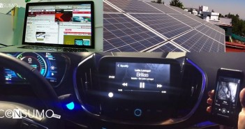Tiendas online, paneles solares y tablero de auto electrico con smart phone