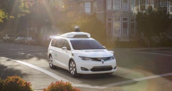 El vehículo autónomo de Google y Chrysler comenzará a rodar en 2017