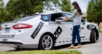 Domino´s entregará pizza con autos Ford auto-pilotados